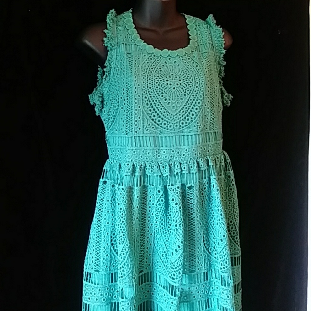 Geode green lined lace dress-sz S
